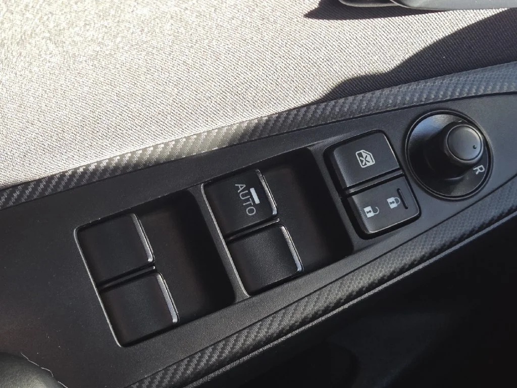 Used 2016 Blue Scion Base image 6