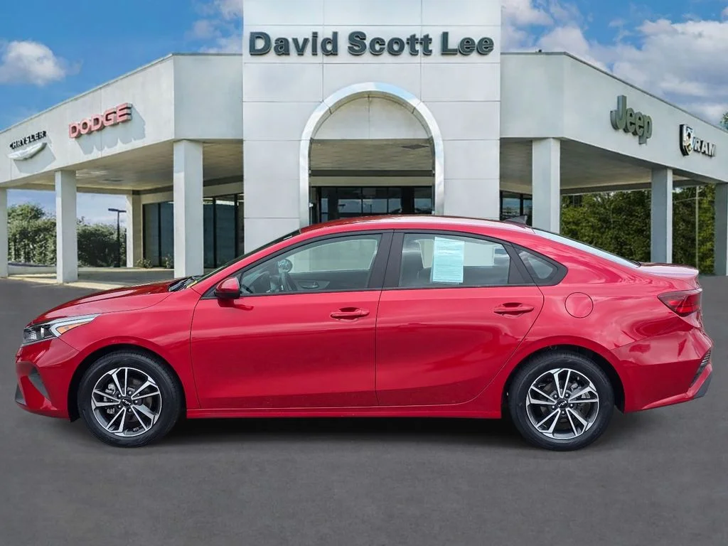 Used 2023 Red Kia LXS image 25