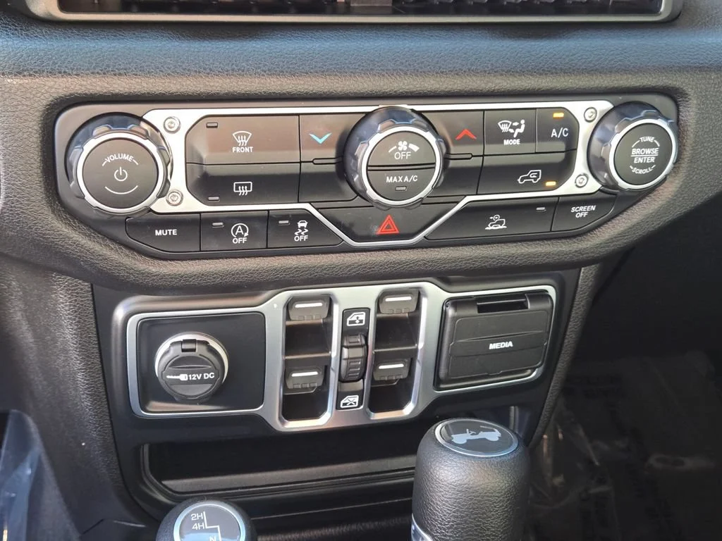 Used 2025 Black Clearcoat Jeep Sport image 21