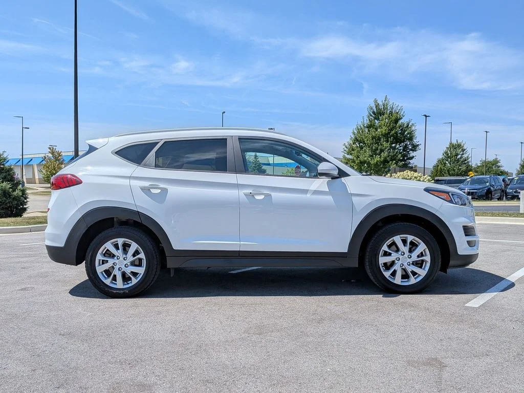 Used 2019 White Hyundai Value image 8