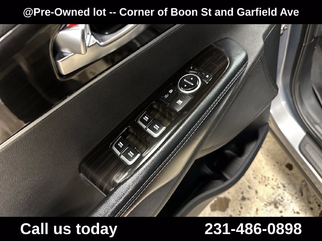 Used 2020 Silver Kia EX image 16
