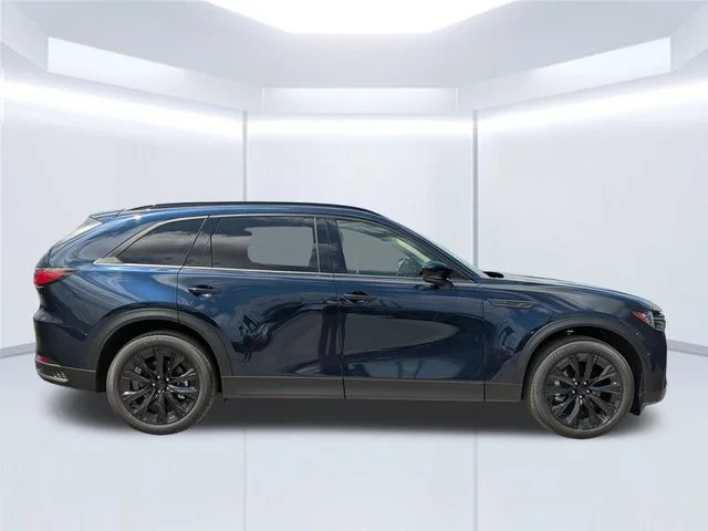 2026 Mazda CX-90 Premium Package - Photo 7