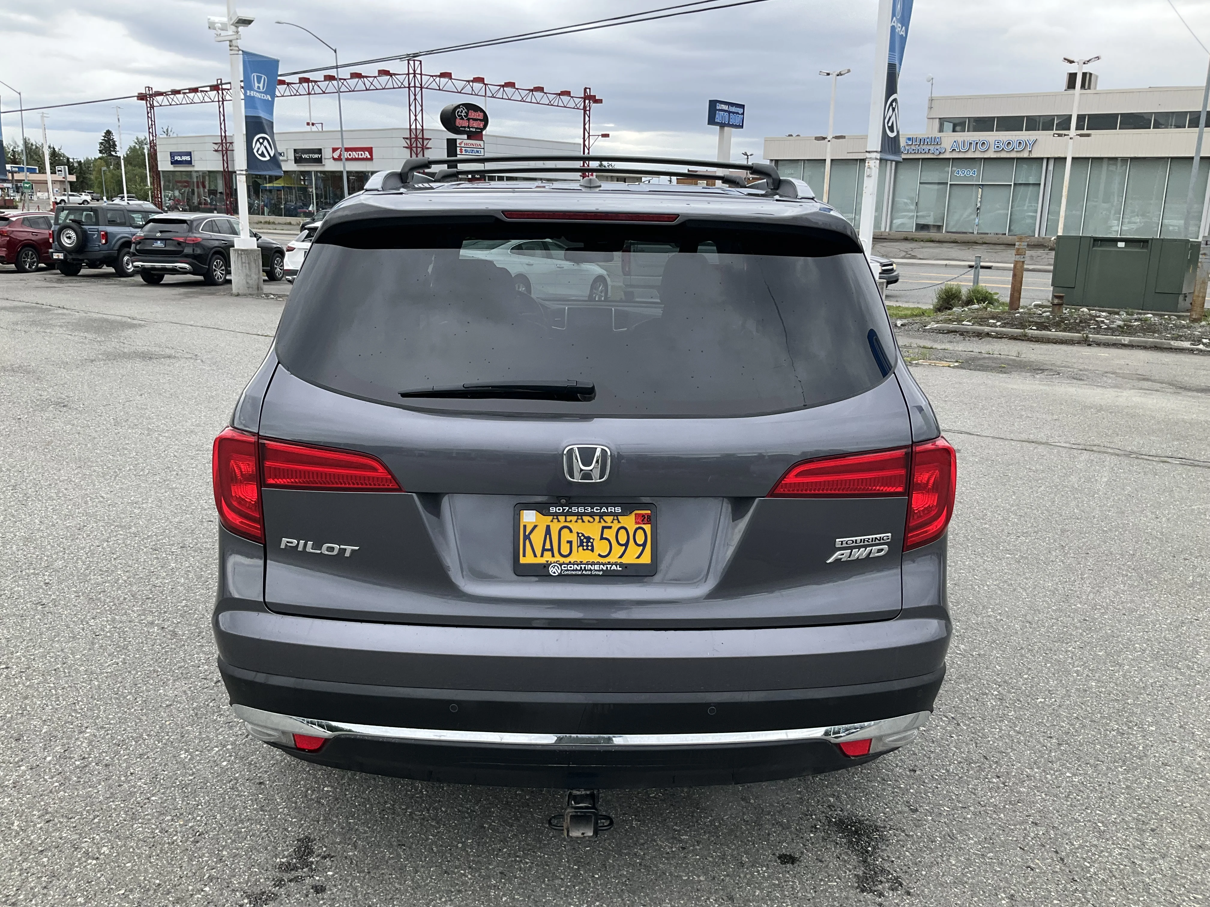 Used 2016 Grey Honda Touring image 4