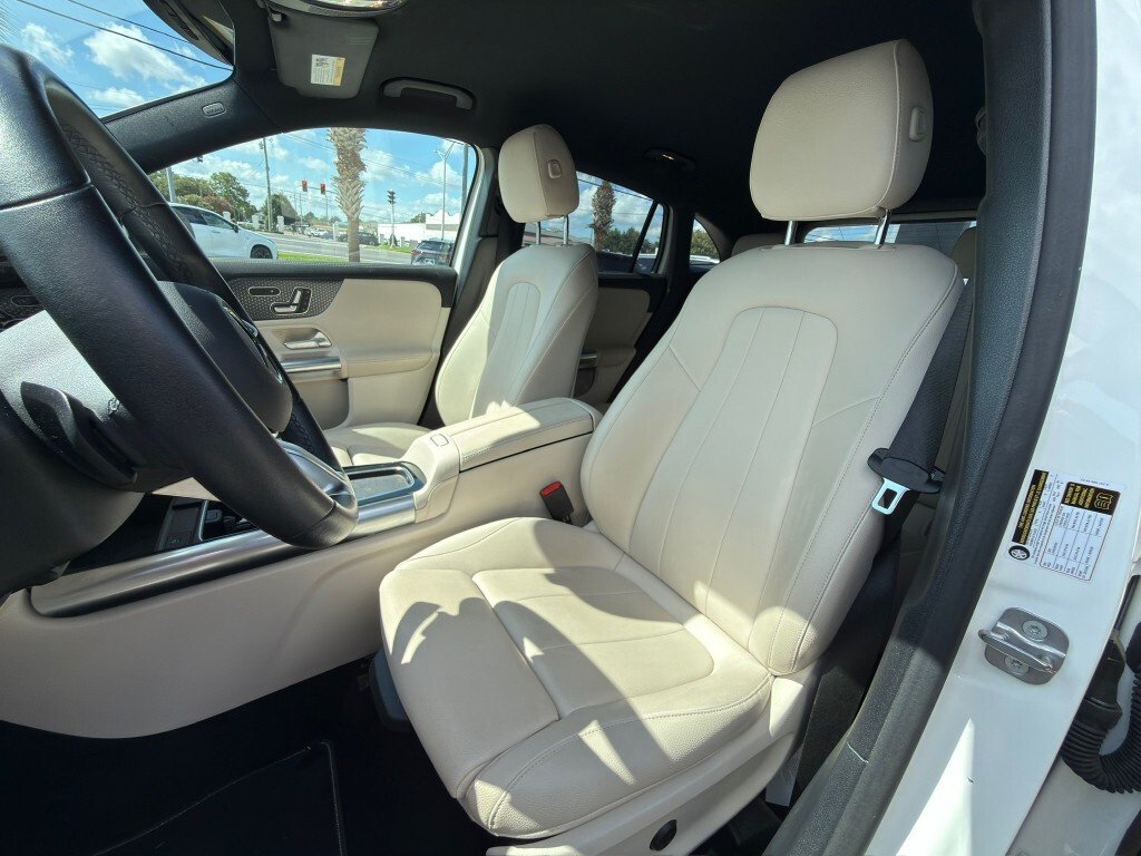 Used 2024 WHITE Mercedes-Benz GLA 250 image 10