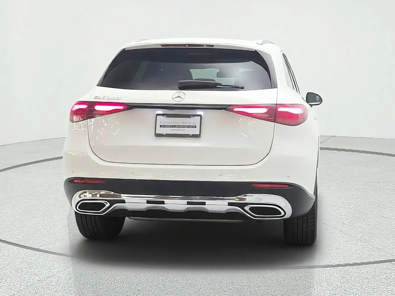 Certified Used 2025 Polar White Mercedes-Benz GLC 300 SUV image 6