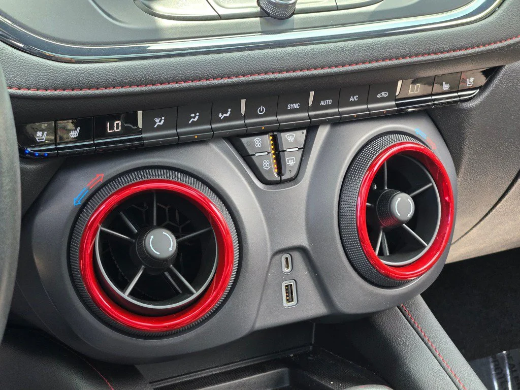 Used 2021 BLACK Chevrolet RS image 29