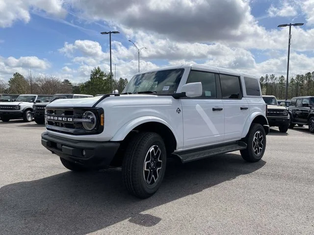 New 2026 White Ford Outer Banks image 7