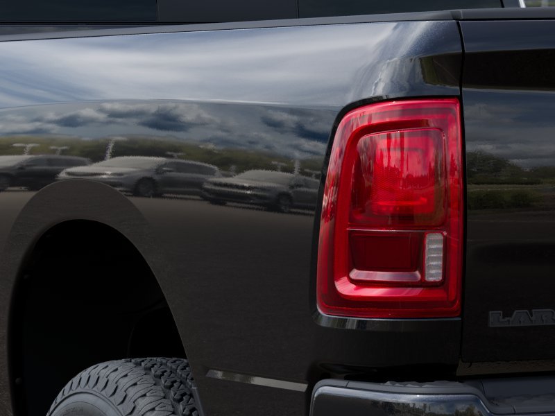 New 2025 Diamond Black Crystal Pearl-Coat Exterior Paint RAM Laramie image 44