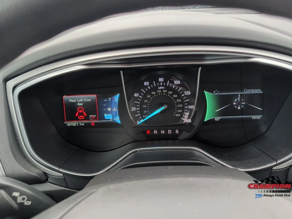 Used 2016 Silver Ford SE image 24