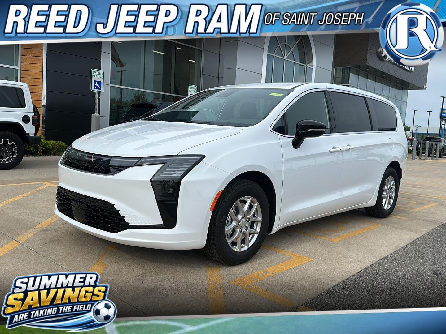 2027 Chrysler Pacifica Select's photo