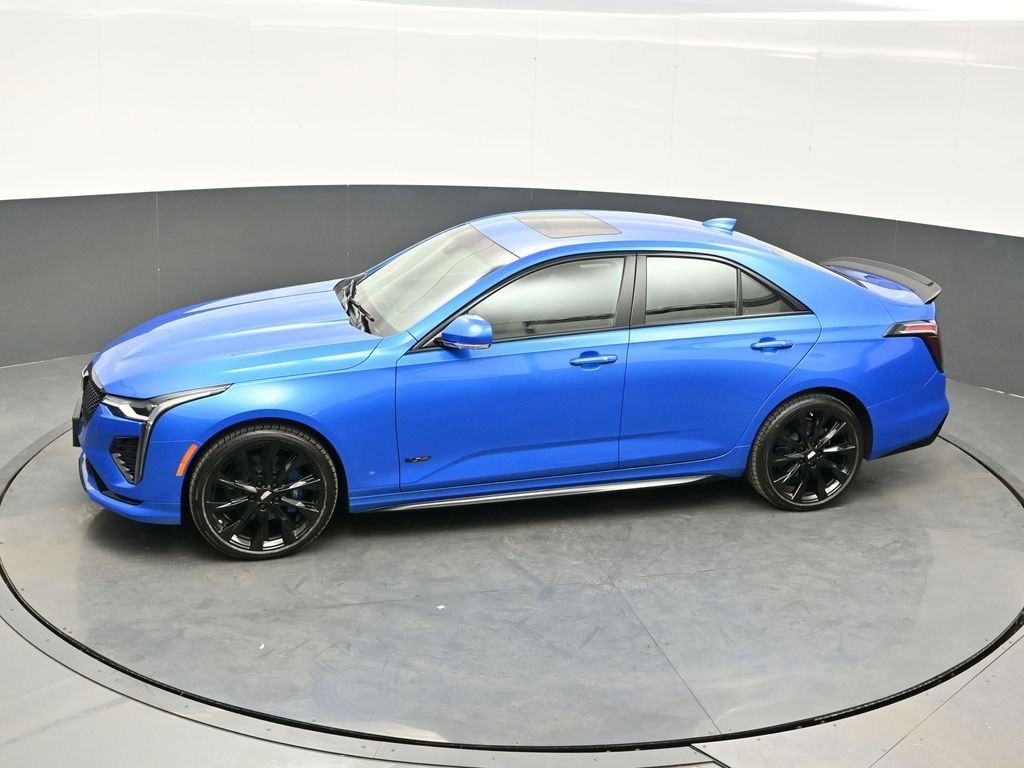 2025 Cadillac CT4 V-Series - Photo 28