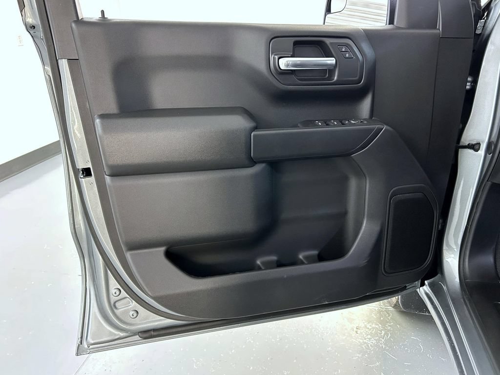 2026 Chevrolet Silverado 1500 Custom - Photo 9