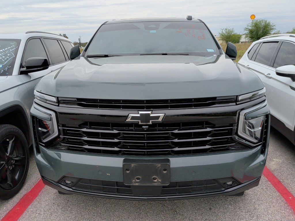 Used 2025 Gray Chevrolet RST image 2
