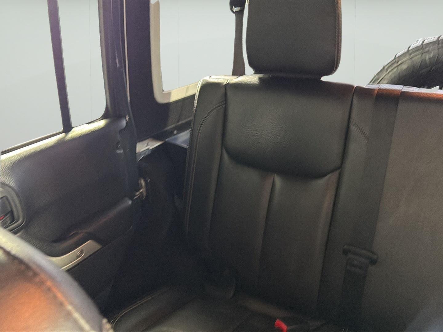 Used 2017 Rhino Clearcoat Jeep Rubicon Hard Rock image 27