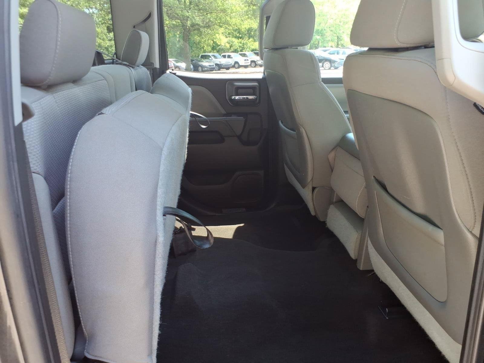 Used 2015 Black Chevrolet LS image 28