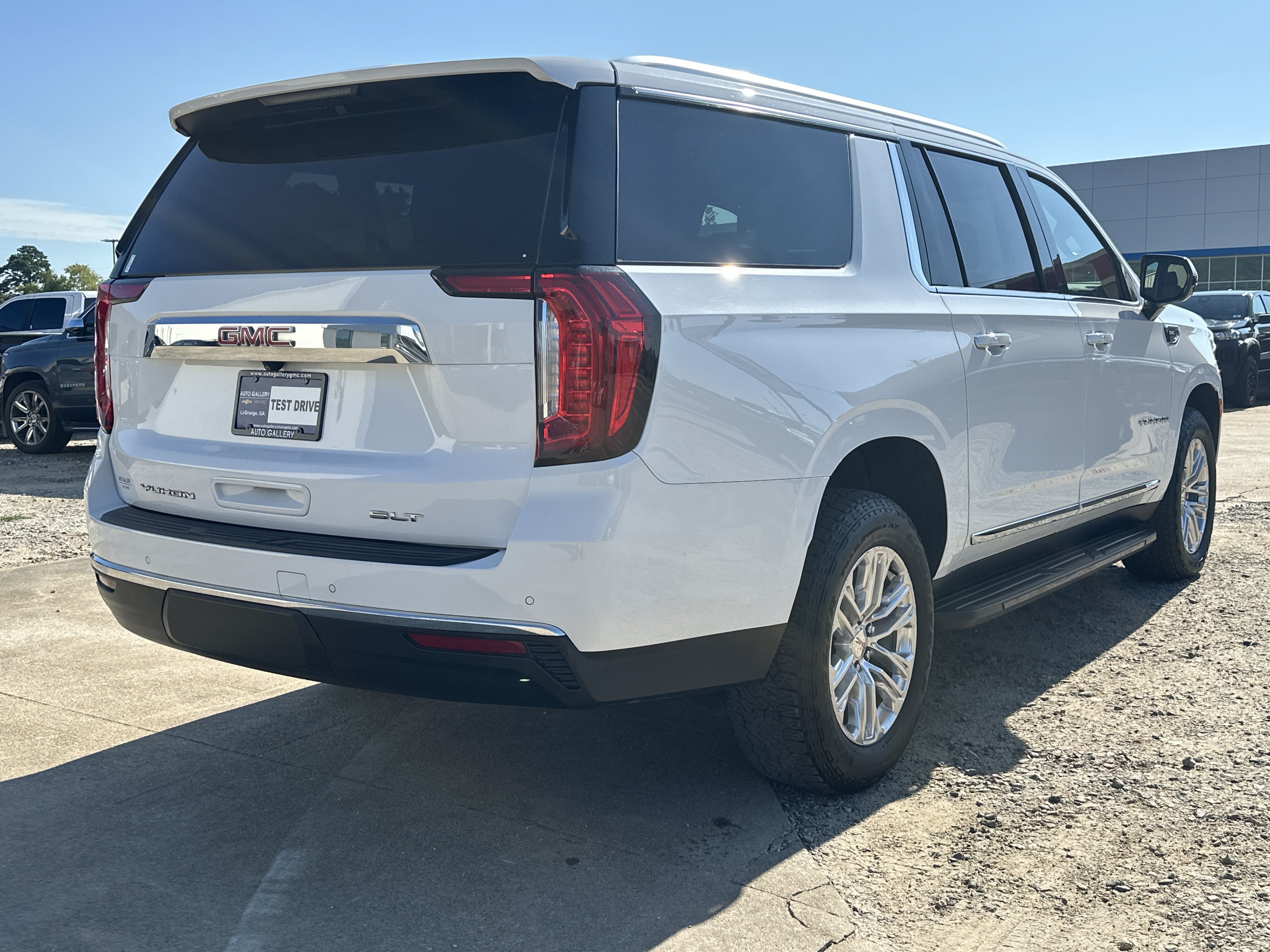 Used 2024 Summit White GMC SLT image 6