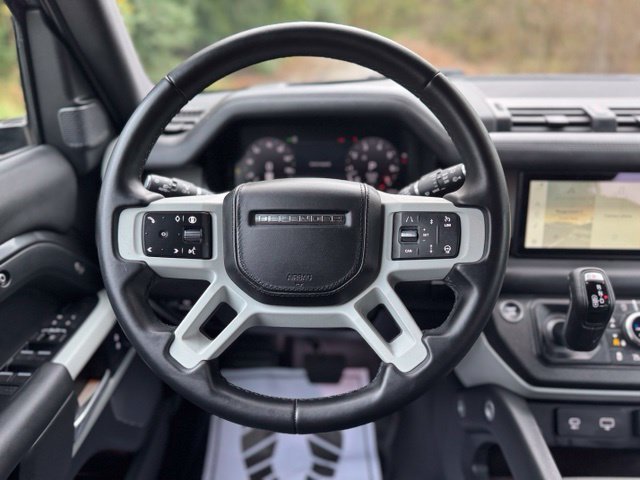 Used 2024 Carpathian Gray Premium Metallic Land Rover X-Dynamic SE image 22