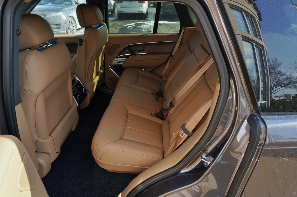 2025 LAND ROVER RANGE ROVER - Image 33