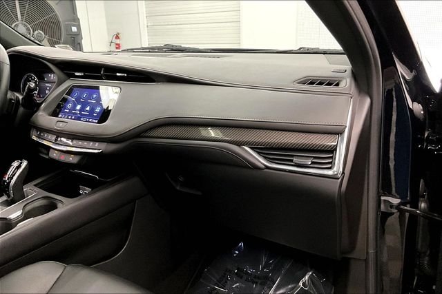 2023 Cadillac XT4 Sport - Photo 19