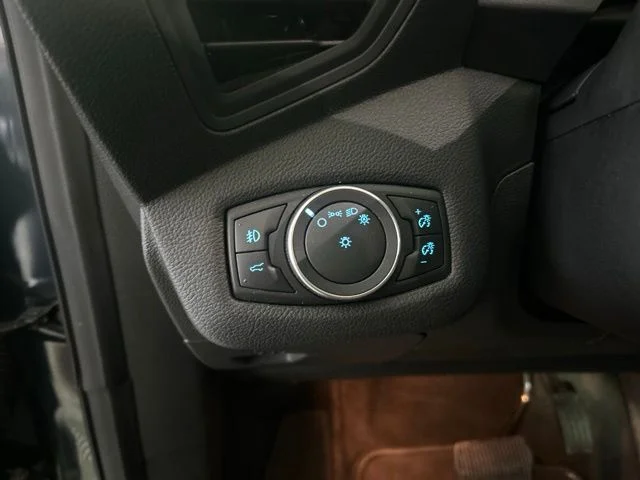 Used 2019 Sea Green Ford SEL image 12