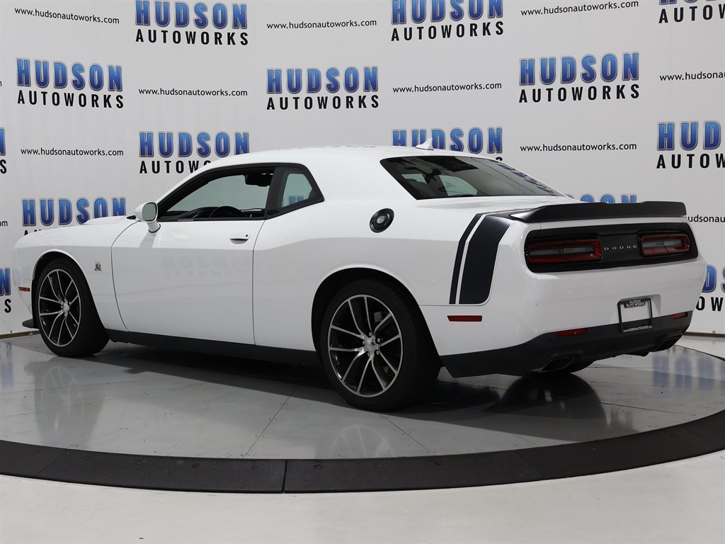 2016 Dodge Challenger R/T Scat Pack photo 4