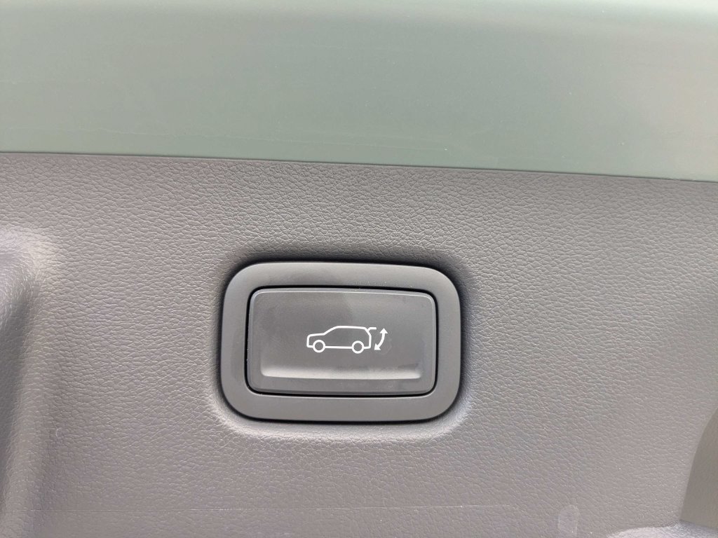 Certified Used 2026 Green Hyundai Limited image 18