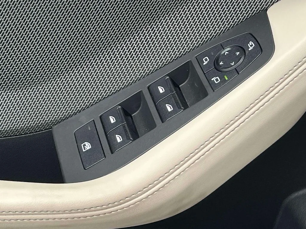 2025 BMW 2 Series M235 - Photo 26