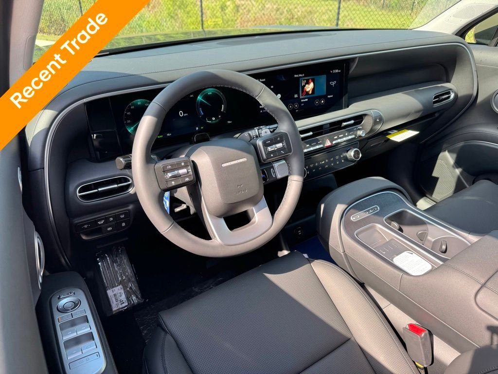 Used 2026 Green Hyundai Blue SEL Premium image 2