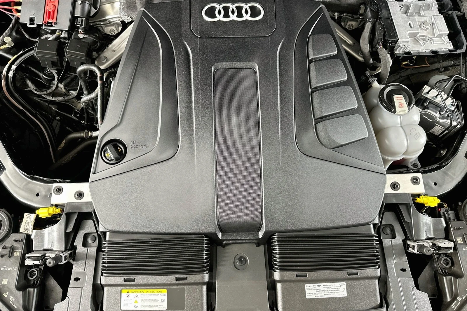 Used 2023 Mythos Black Metallic Audi Premium image 13