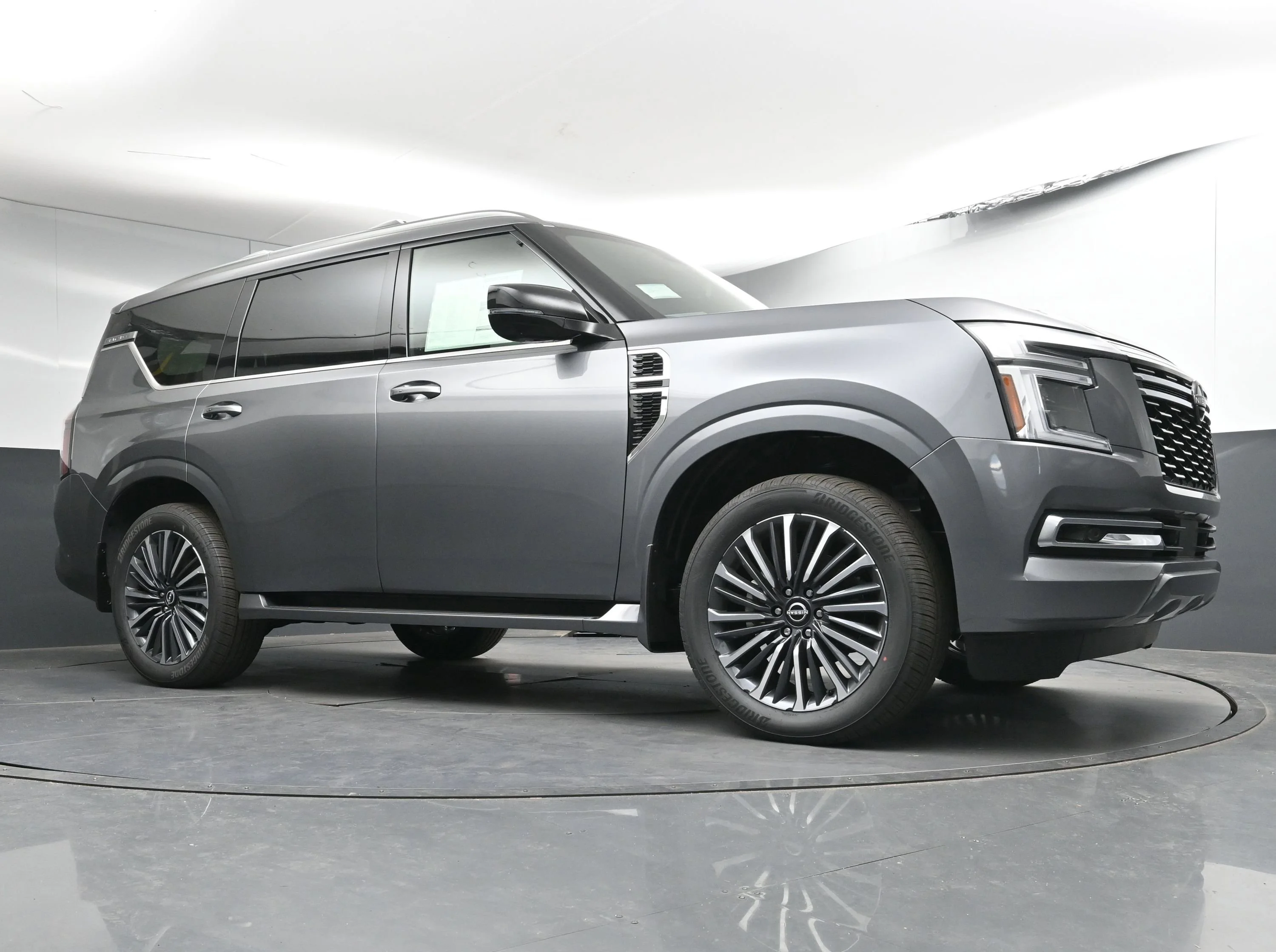 New 2026 Gun Metallic Nissan Platinum Reserve image 27
