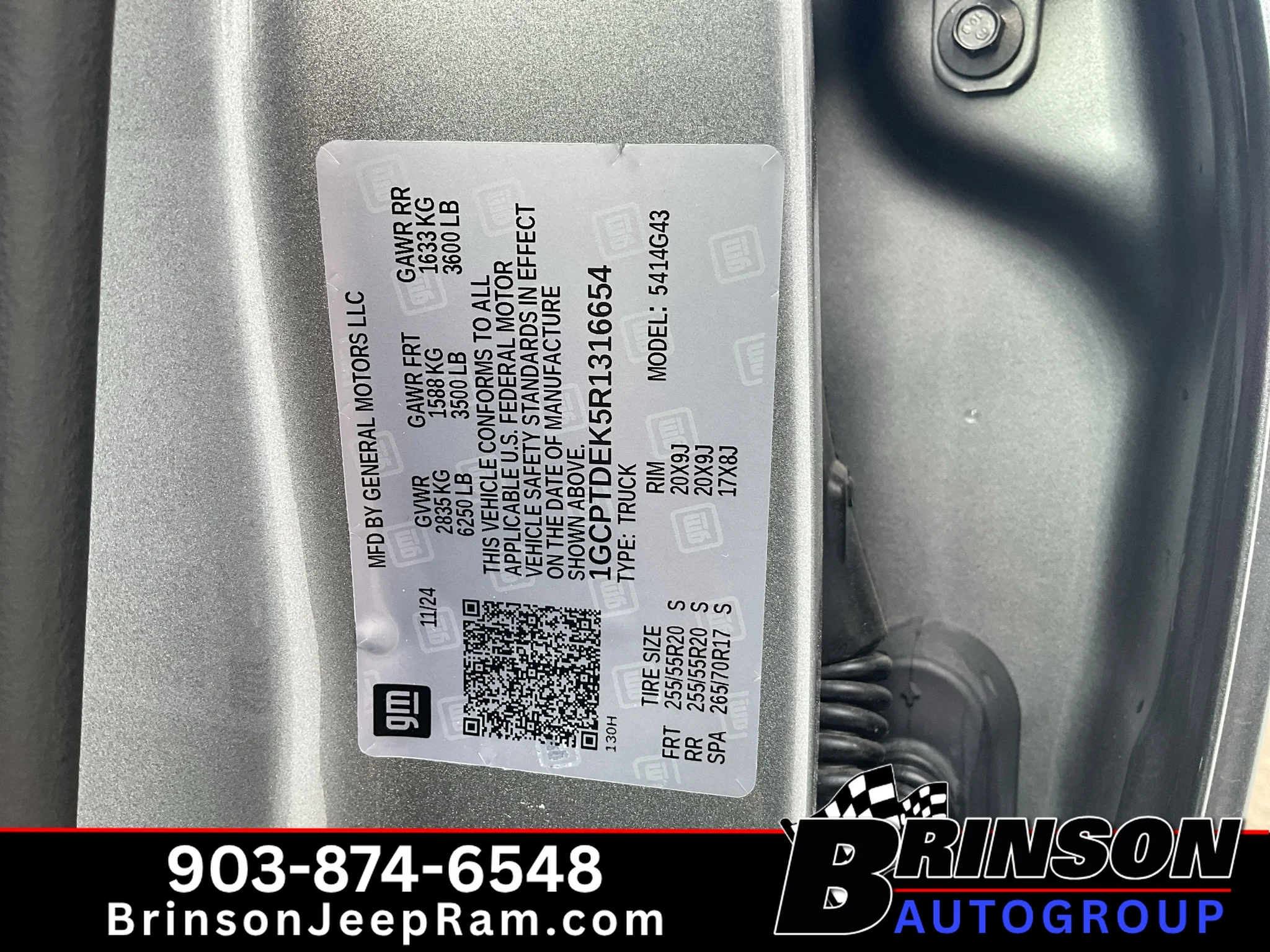 Used 2024 Sterling Gray Metallic Chevrolet 4WD Z71 image 22