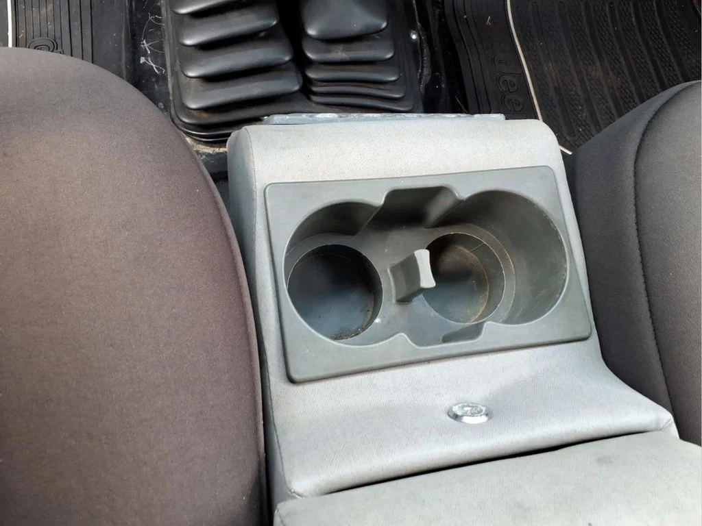 Used 1990 Black Jeep Base image 19