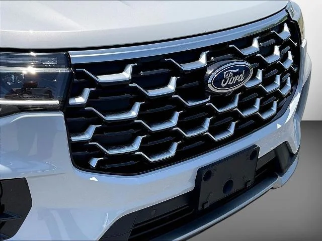 New 2026 Space White Metallic Ford Platinum™ image 71
