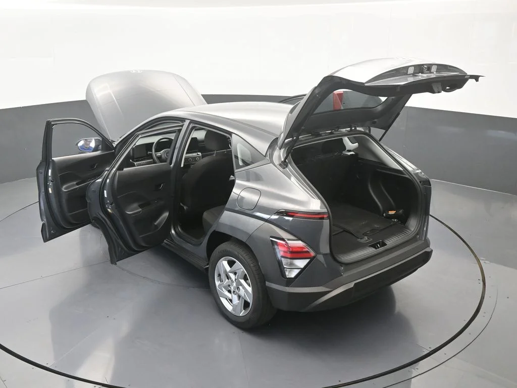 Used 2024 Ecotronic Gray Pearl Hyundai SE image 68