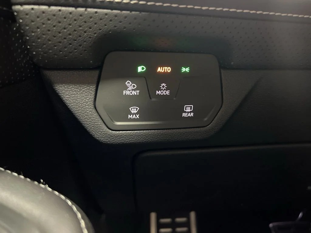 2026 Volkswagen Atlas Cross Sport SEL Premium R-LINE - Photo 37