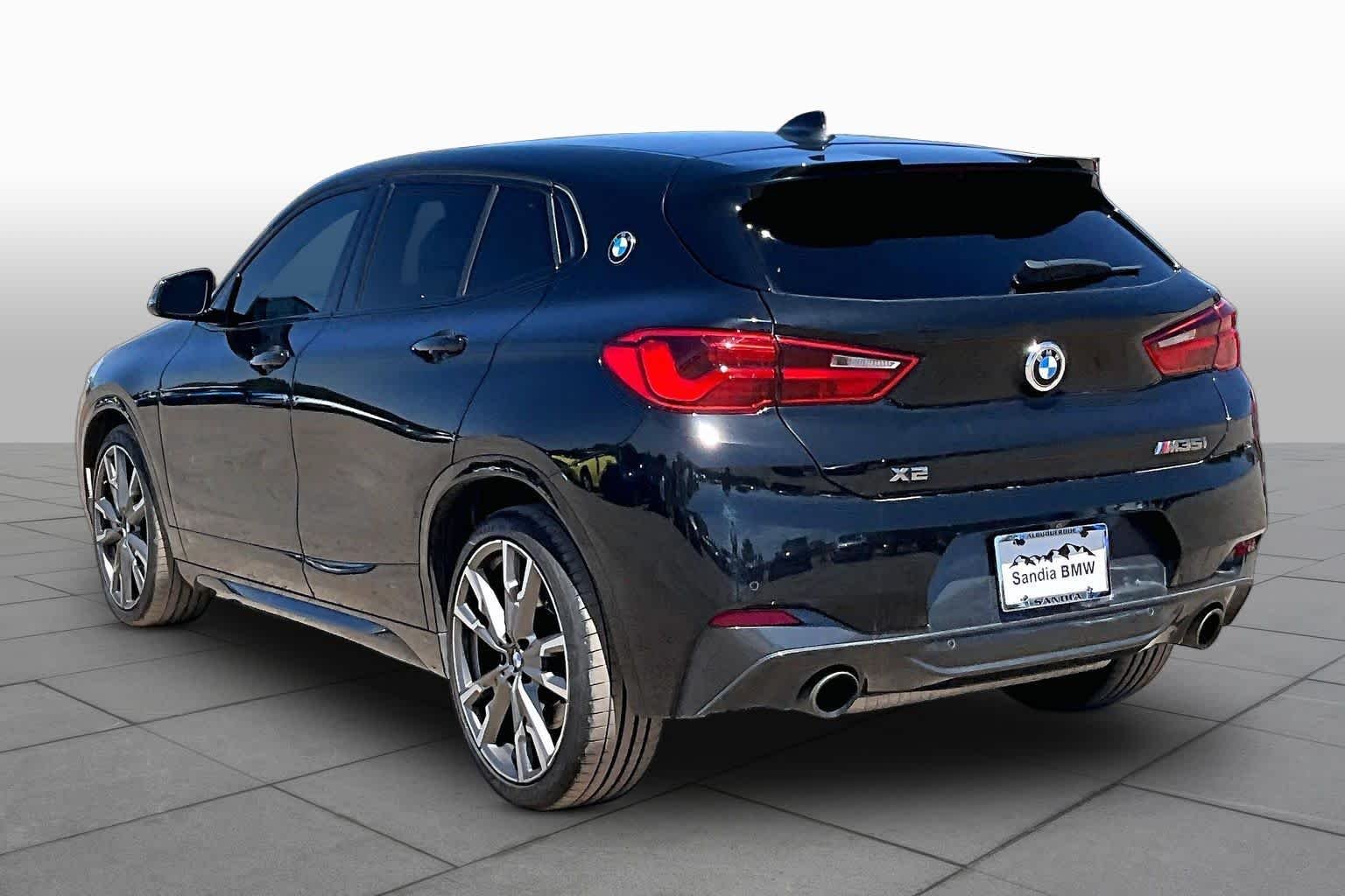 Used 2020 Black Sapphire Metallic BMW M35i image 9