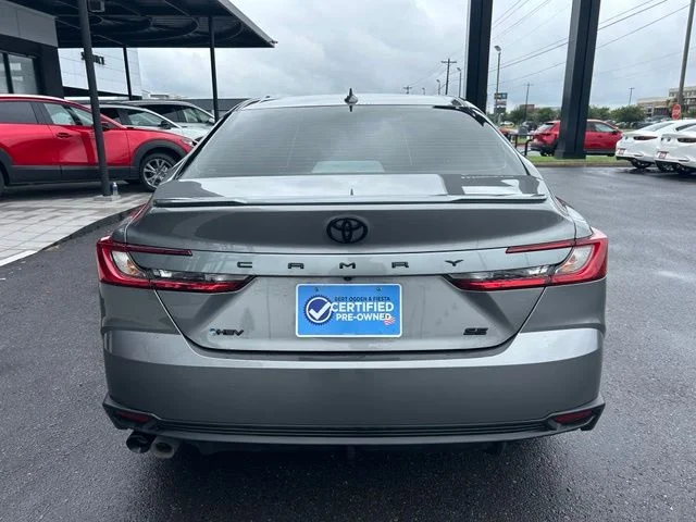 Used 2025  Toyota SE image 6