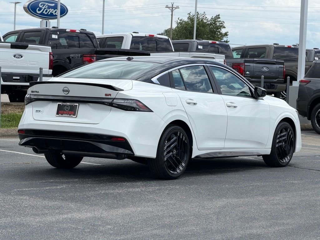 New 2026 Aspen White TriCoat / Super Black Two-tone Nissan SR image 4