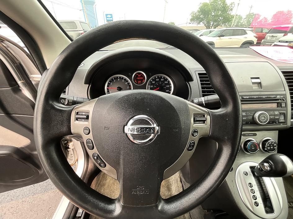 Used 2012 Silver Nissan 2.0 S image 17