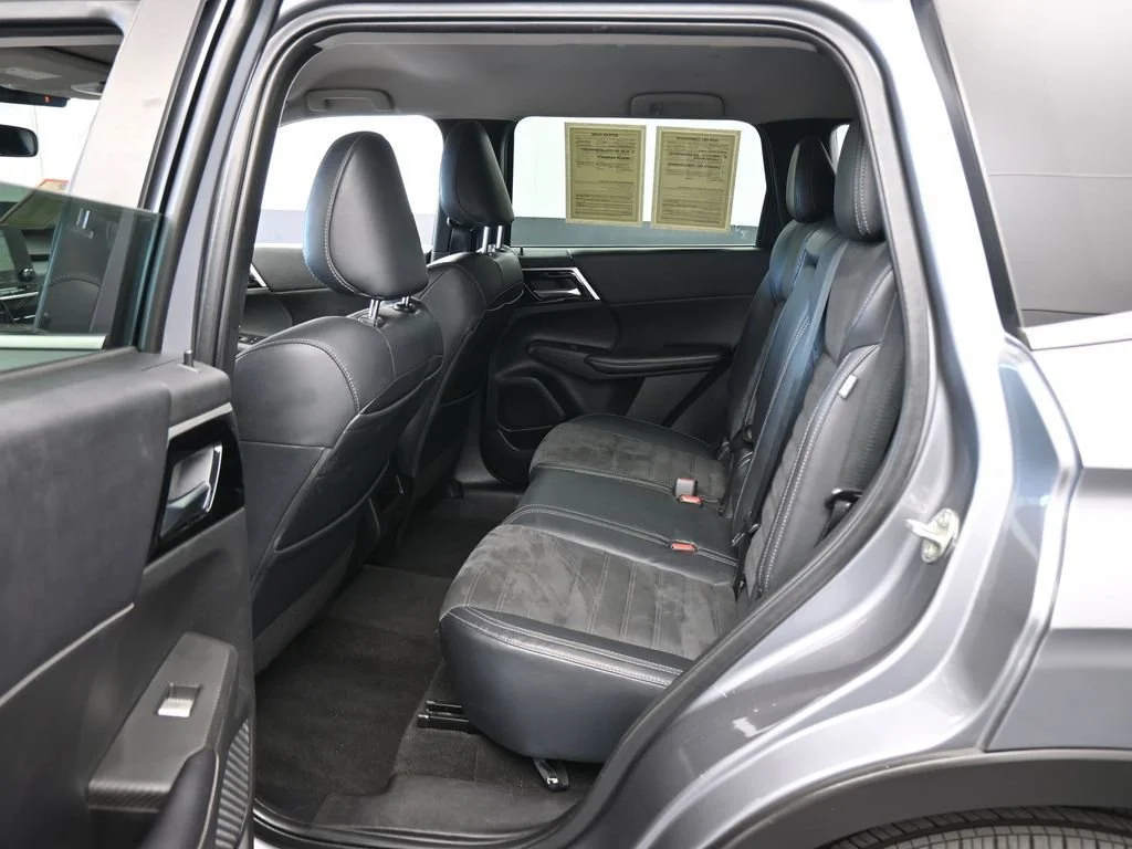 2022 Mitsubishi Outlander SE - Photo 37