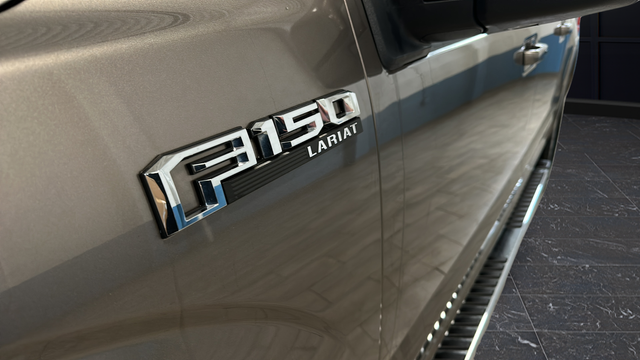Used 2020 Stone Gray Metallic Ford Lariat image 40