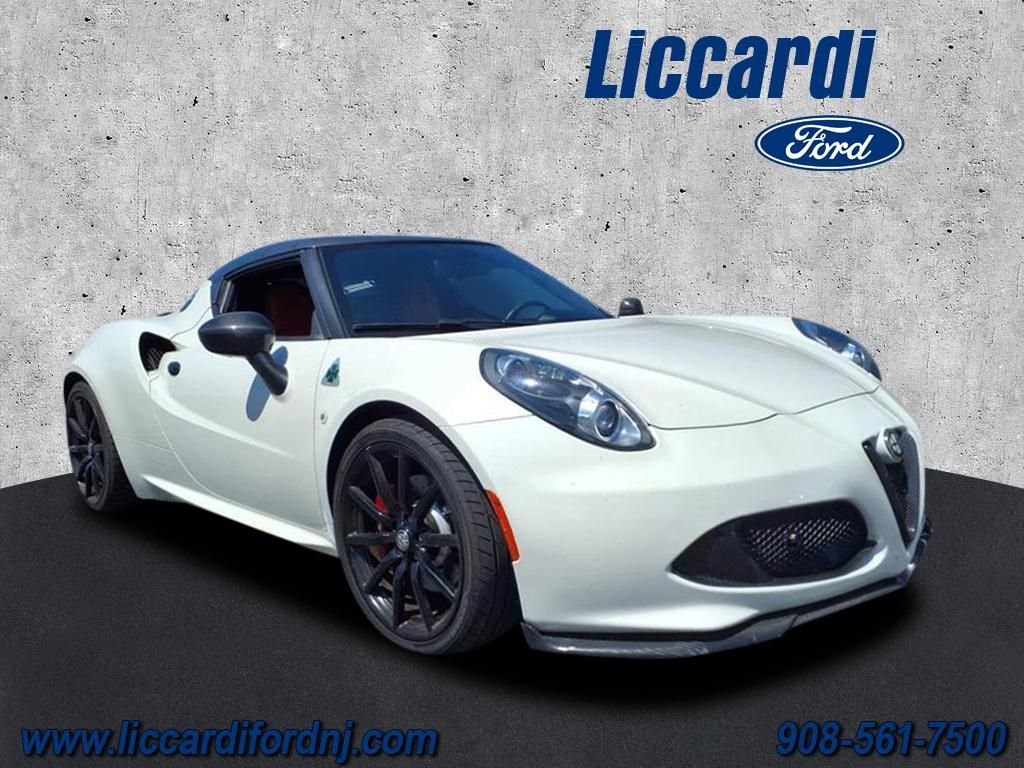 2015 Alfa Romeo 4C Base