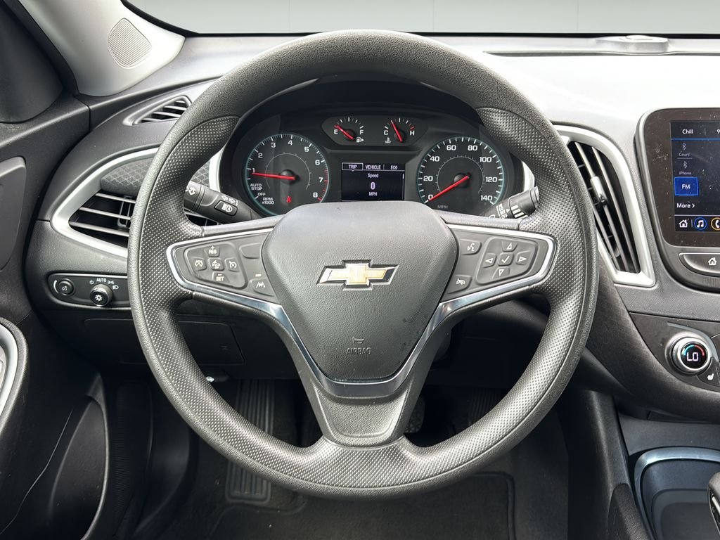 Used 2024 Summit White Chevrolet LT image 21