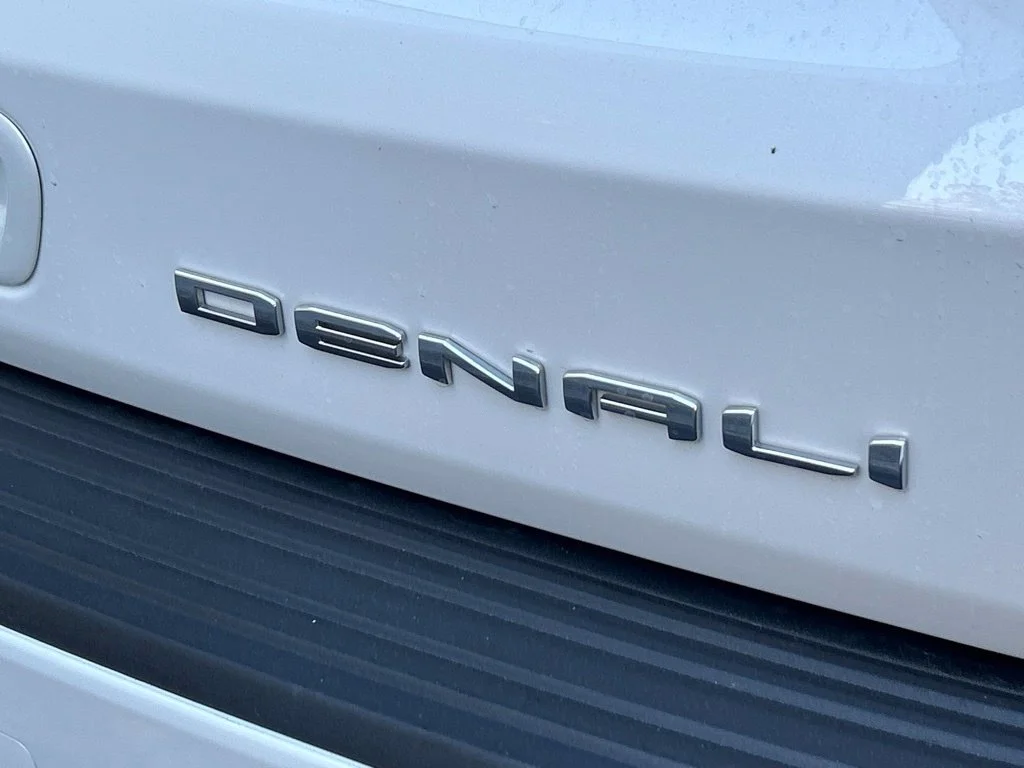 Used 2024 White GMC Denali image 66