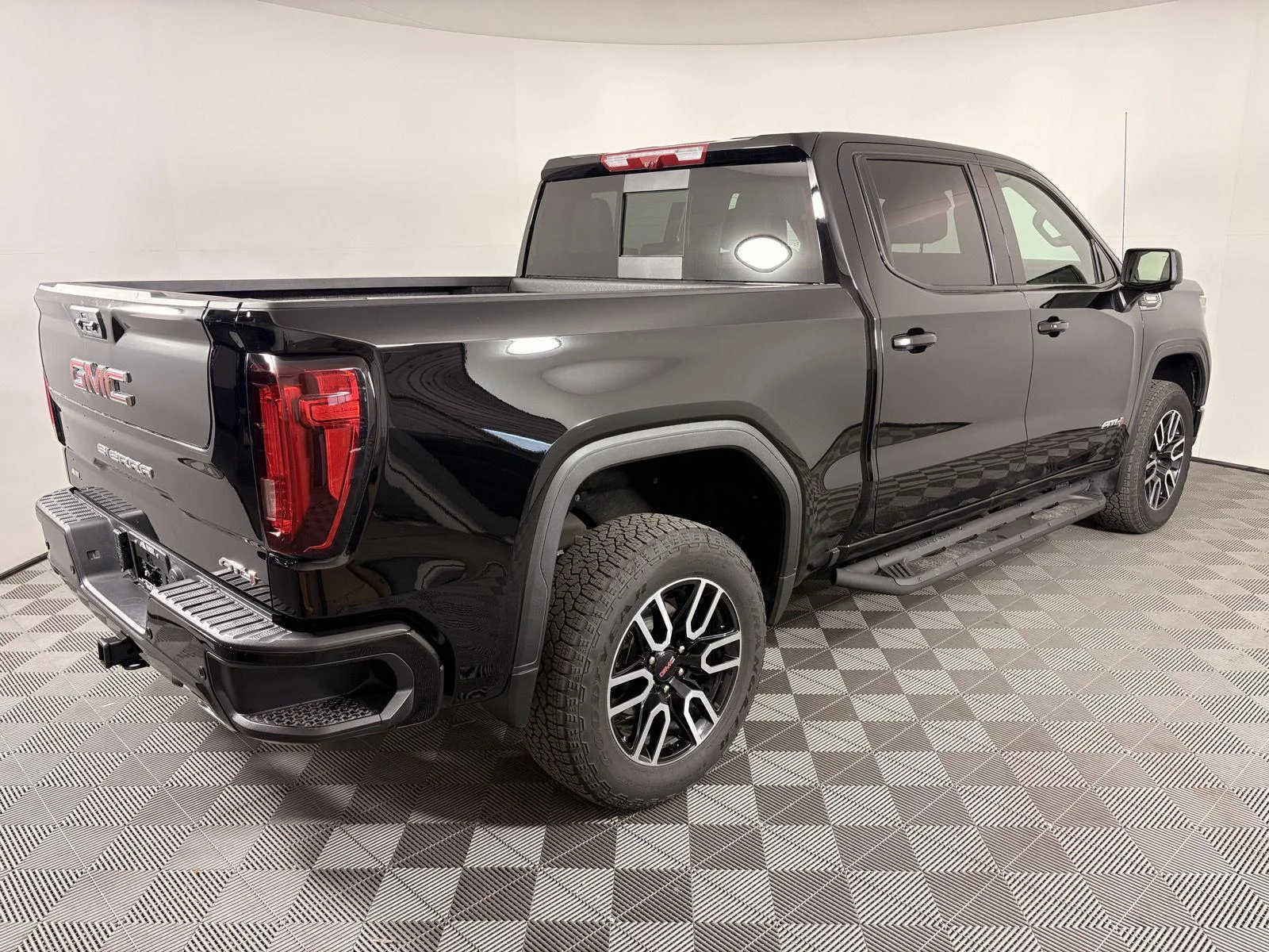 Used 2026 Onyx Black GMC AT4 image 9