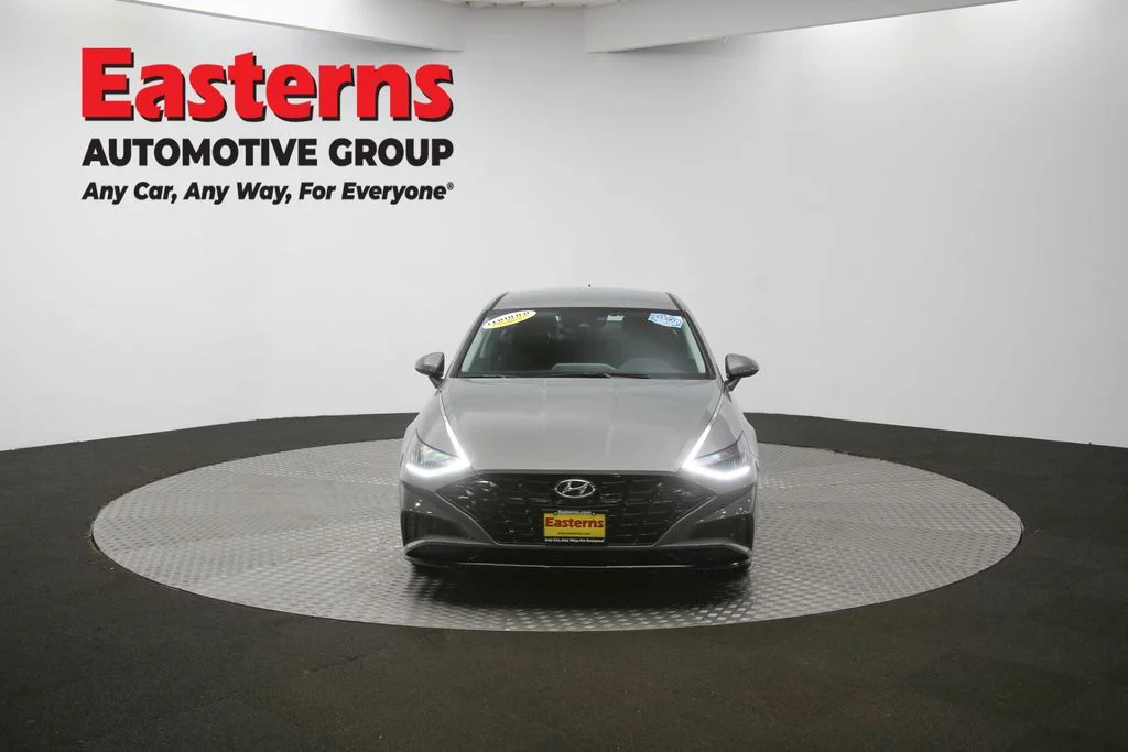 Used 2023 Gray Hyundai SEL image 48
