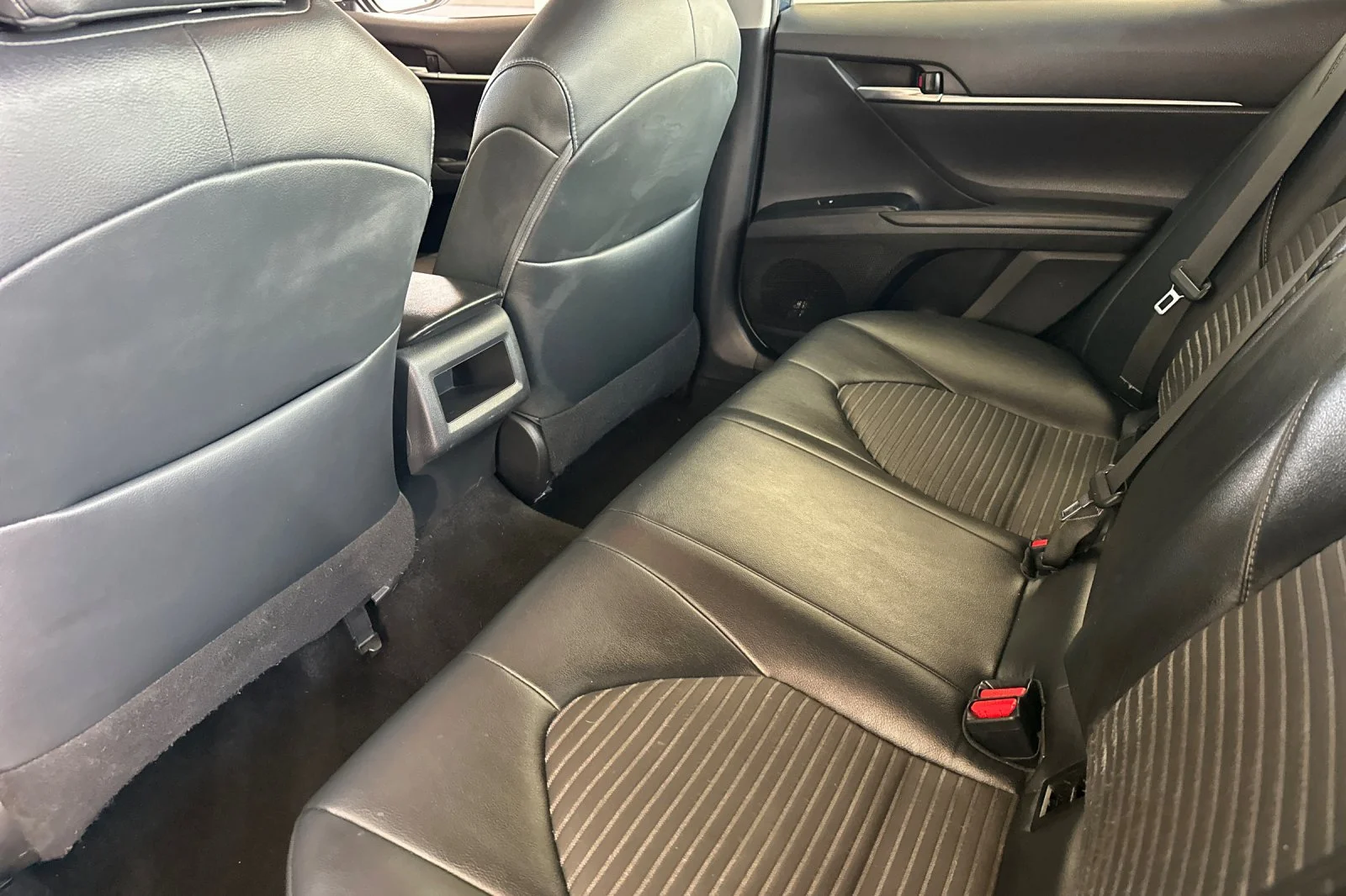 Used 2019 Blue Toyota SE image 12
