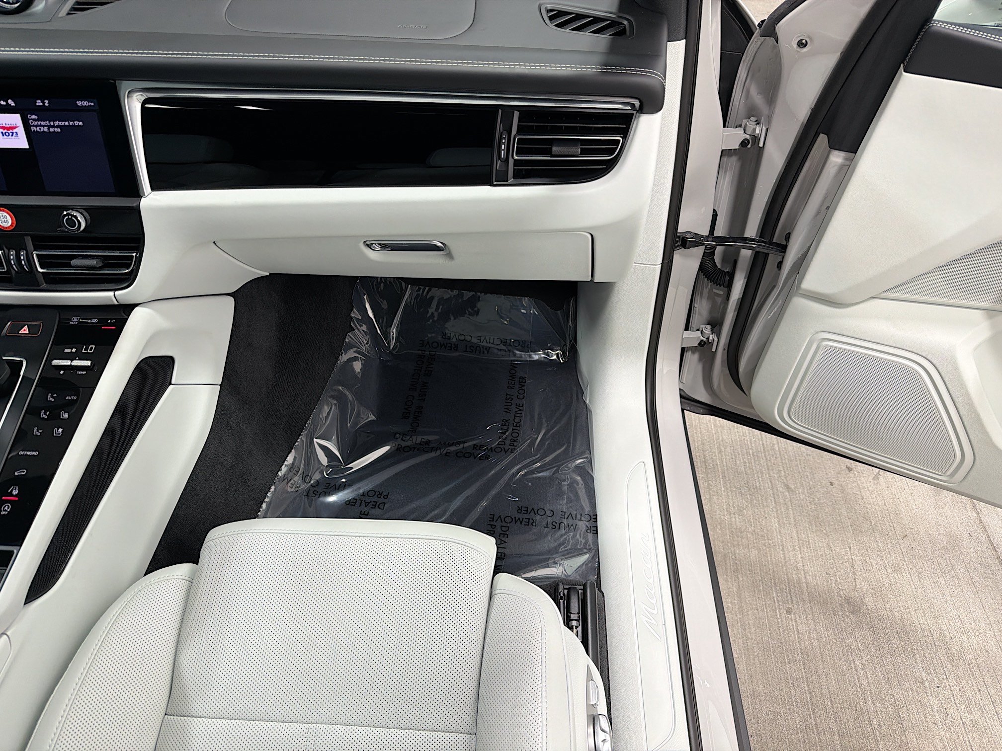 Certified Used 2026 Chalk Porsche  image 18