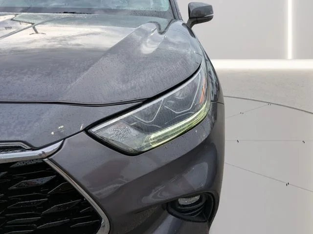 Used 2021 Gray Toyota Limited image 6