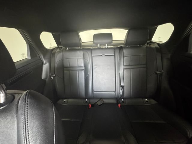 Used 2023 Fuji White Land Rover Dynamic image 7